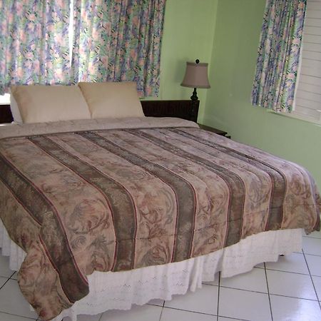 Condos At The Ridge Ocho Rios Exterior photo