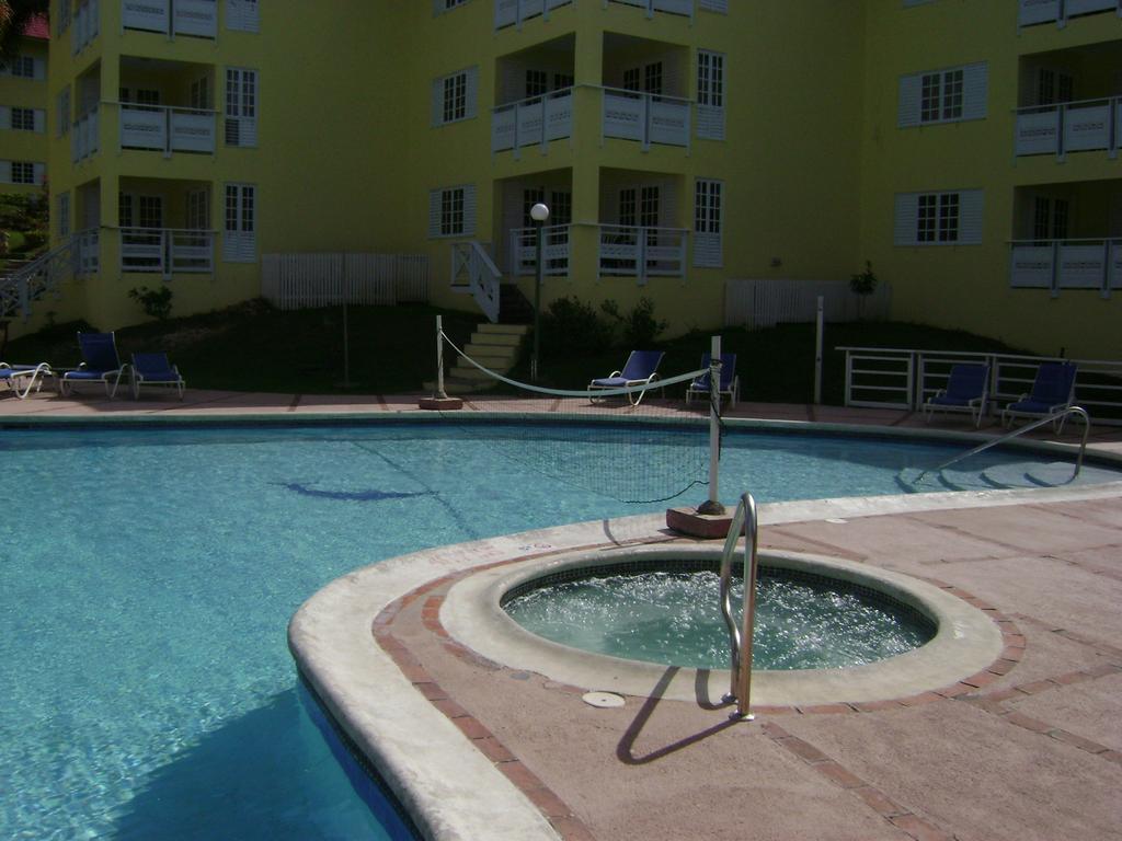 Condos At The Ridge Ocho Rios Exterior photo