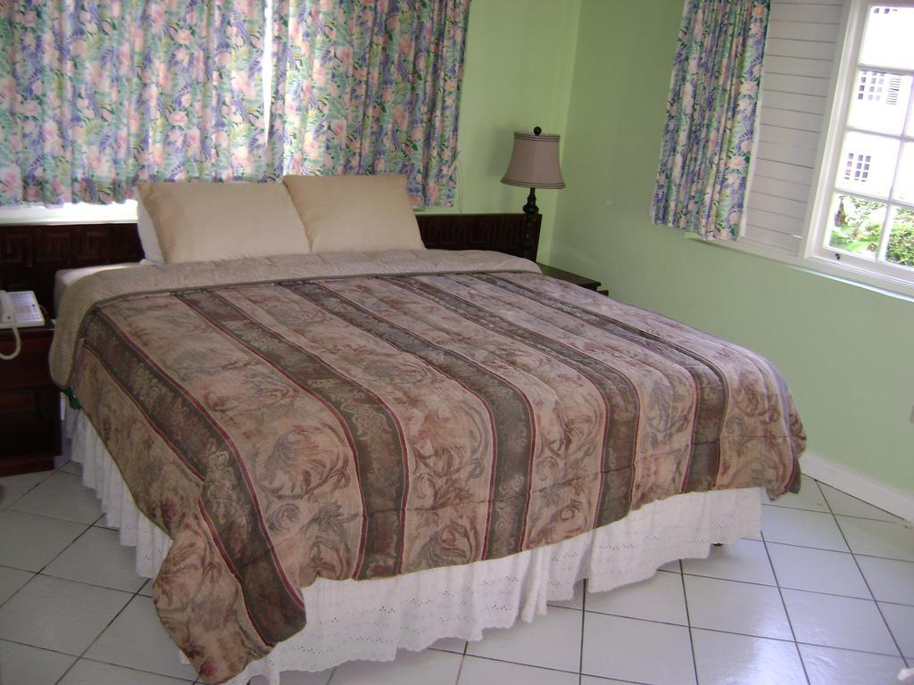 Condos At The Ridge Ocho Rios Exterior photo