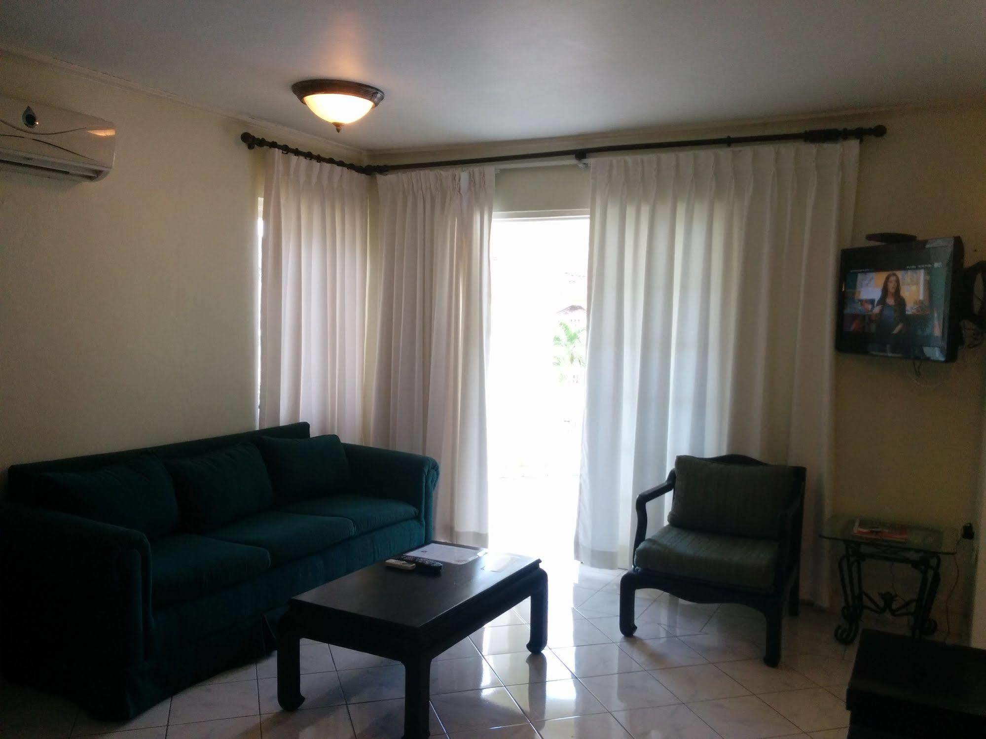 Condos At The Ridge Ocho Rios Exterior photo