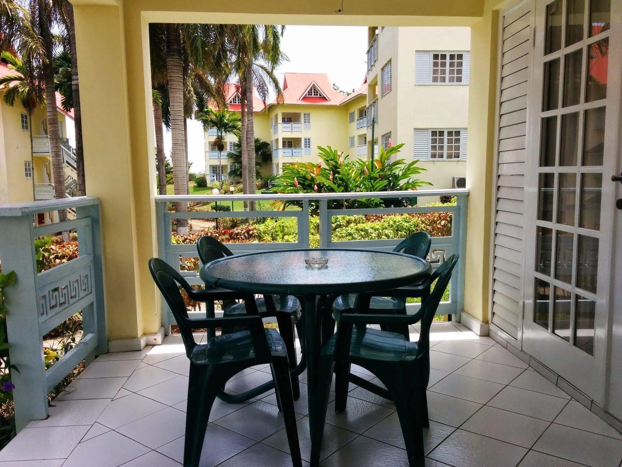 Condos At The Ridge Ocho Rios Exterior photo