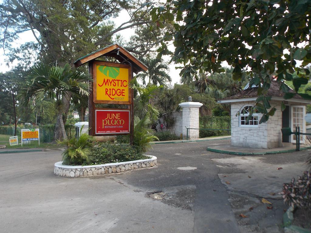 Condos At The Ridge Ocho Rios Exterior photo