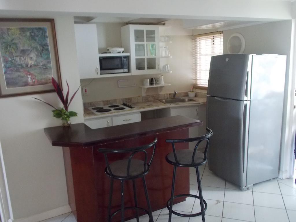 Condos At The Ridge Ocho Rios Room photo